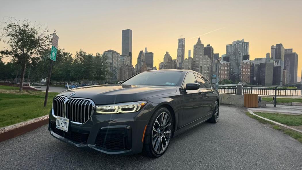 BMW740ipic1