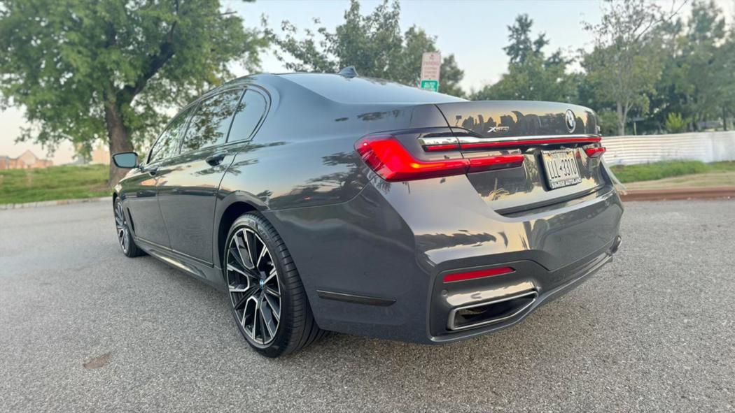 BMW740ipic2