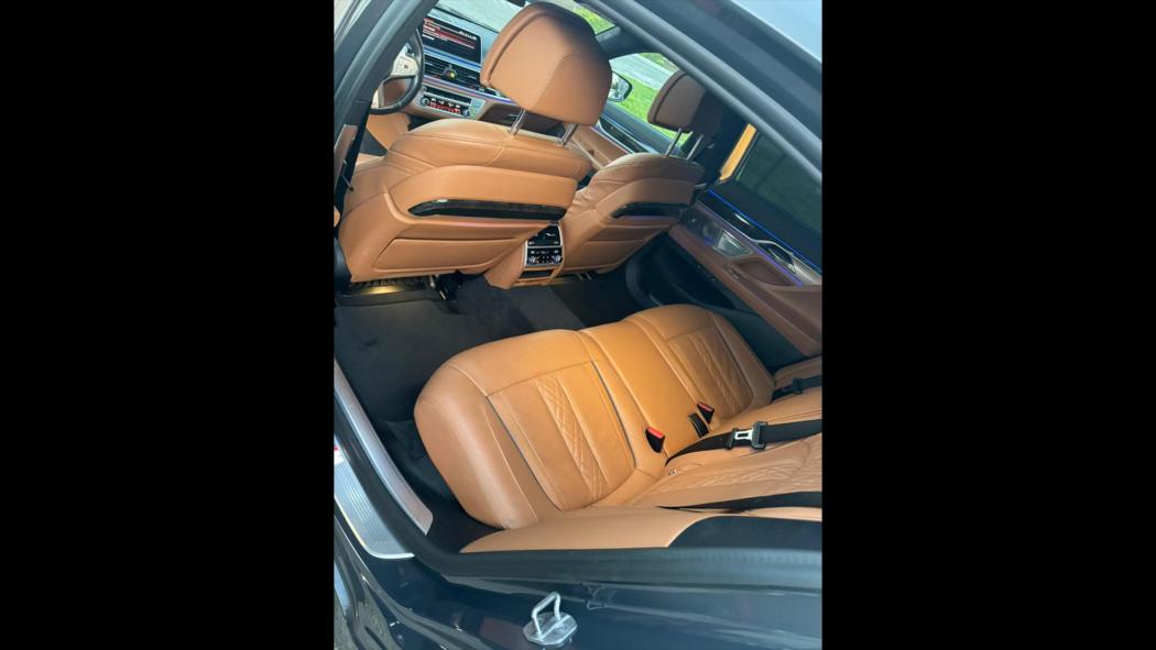 BMW740ipic6