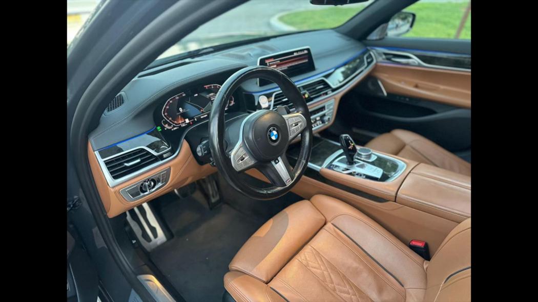 BMW740ipic7