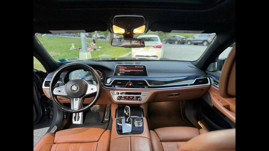 BMW740ipic8